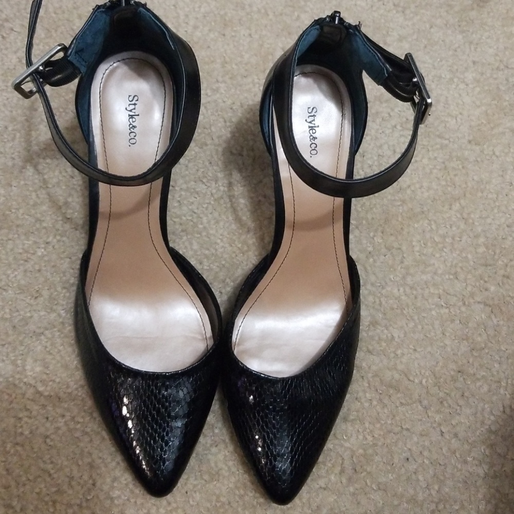 Black shoes
